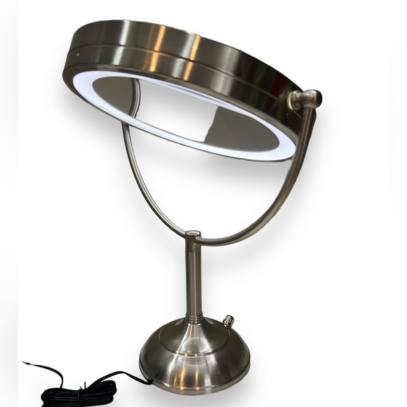 Vesaur Silver 10" Round Dimmable Brightness Professional Lighted Mirror READ - Picture 7 of 8